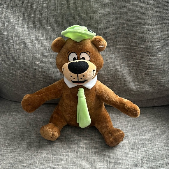 Yogi Bear Plush - Picture 1 of 3